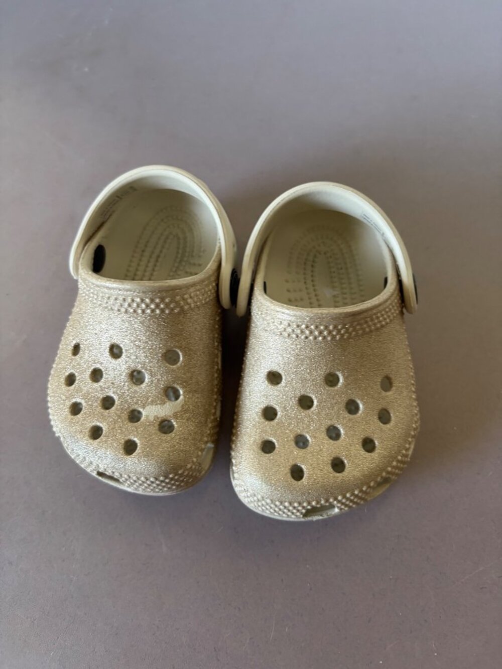 Gold Glitter Crocs Kids Classic Clogs With Back Strap Size C5 Lightweight Slip-O